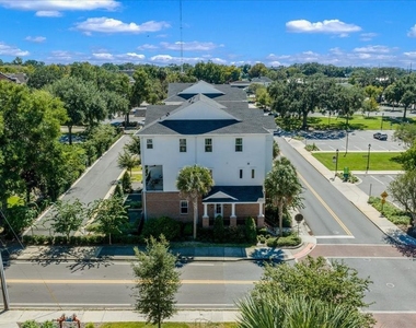 121 Se Watula Avenue - Photo Thumbnail 4
