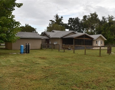 1722 Nw 35 Street - Photo Thumbnail 25