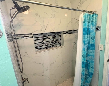1722 Nw 35 Street - Photo Thumbnail 19