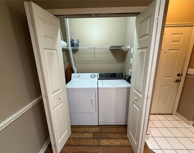 5578 Metrowest Boulevard - Photo Thumbnail 7