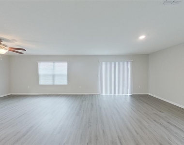 8579 Sw 44th Court - Photo Thumbnail 7