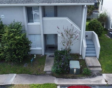 5618 Blue Shadows Court - Photo Thumbnail 1