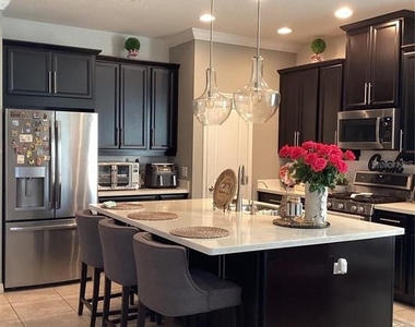 7548 Loon Avenue - Photo Thumbnail 11
