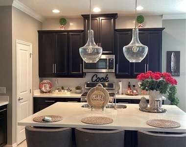 7548 Loon Avenue - Photo Thumbnail 10