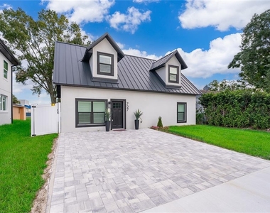 727 Magnolia Avenue - Photo Thumbnail 1