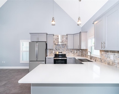 727 Magnolia Avenue - Photo Thumbnail 14