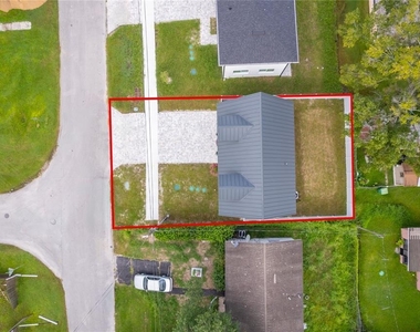 727 Magnolia Avenue - Photo Thumbnail 4