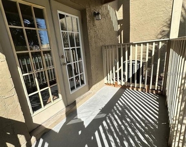 435 Wymore Road - Photo Thumbnail 11