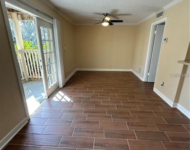 435 Wymore Road - Photo Thumbnail 6