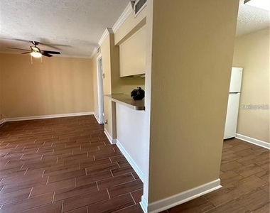 435 Wymore Road - Photo Thumbnail 2
