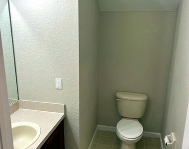 13926 Dove Wing Court - Photo Thumbnail 6