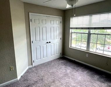 13926 Dove Wing Court - Photo Thumbnail 12