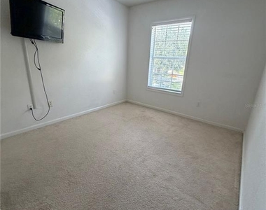 7751 Fairgrove Avenue - Photo Thumbnail 21