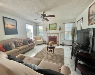 2367 Coach House Boulevard - Photo Thumbnail 4