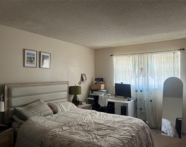 525 Conway Road - Photo Thumbnail 8