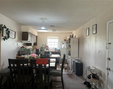 525 Conway Road - Photo Thumbnail 4