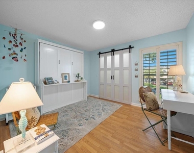 2912 N Rivers Edge Boulevard - Photo Thumbnail 14