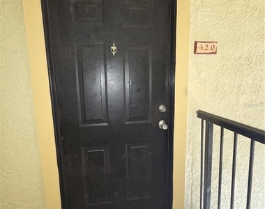 102 Vista Verdi Circle - Photo Thumbnail 7