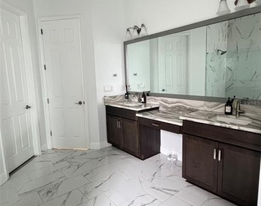 4602 Ridgewood Estates Avenue - Photo Thumbnail 22