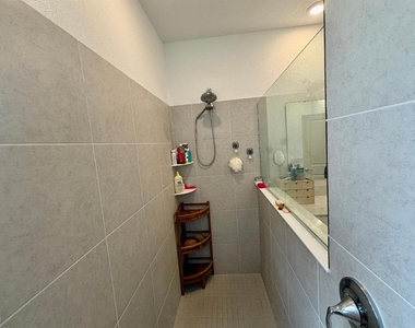 693 Peroni Avenue - Photo Thumbnail 10