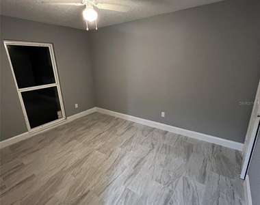 7712 Killian Drive - Photo Thumbnail 6