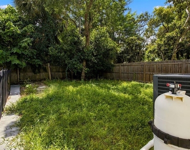 70 Griggs Avenue - Photo Thumbnail 25