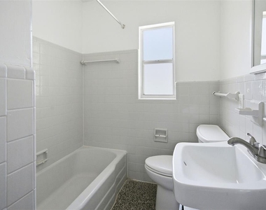 70 Griggs Avenue - Photo Thumbnail 15