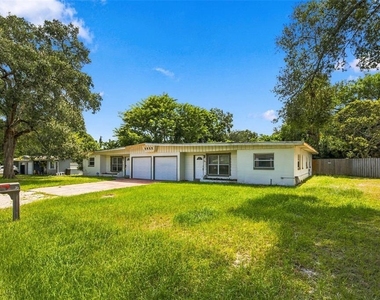 70 Griggs Avenue - Photo Thumbnail 1