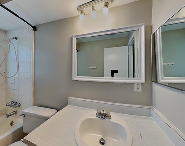 15117 Avalon Avenue - Photo Thumbnail 13
