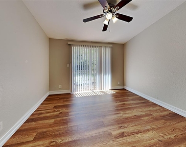 13426 Tyringham Street - Photo Thumbnail 8