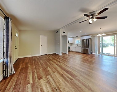 13426 Tyringham Street - Photo Thumbnail 2