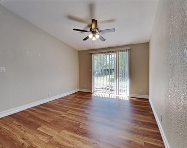 13426 Tyringham Street - Photo Thumbnail 7