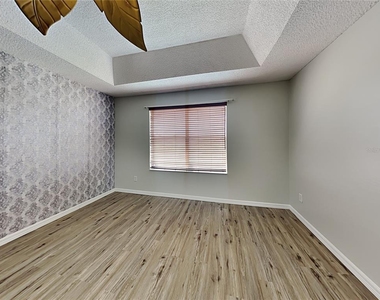 728 Hardwood Circle - Photo Thumbnail 8