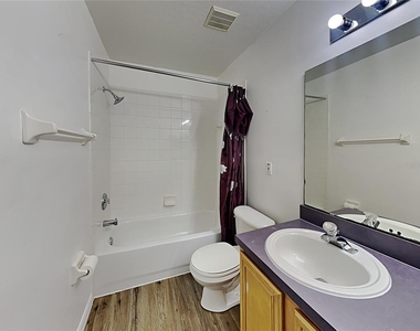 728 Hardwood Circle - Photo Thumbnail 19