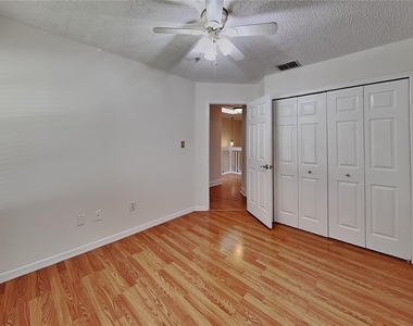 685 Scarlet Oak Circle - Photo Thumbnail 14