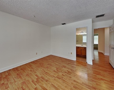 685 Scarlet Oak Circle - Photo Thumbnail 8