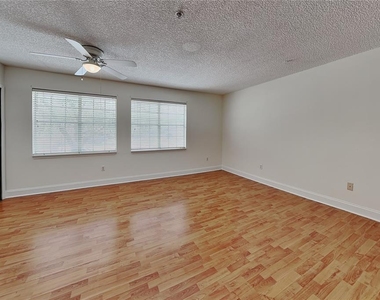 685 Scarlet Oak Circle - Photo Thumbnail 7
