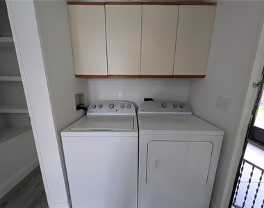2636 Einwood Drive - Photo Thumbnail 21