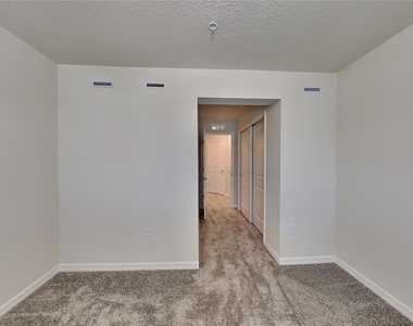 3117 Emerald Acres Lane - Photo Thumbnail 12