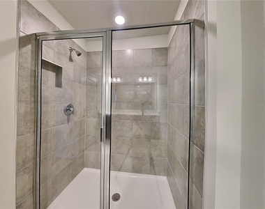 3117 Emerald Acres Lane - Photo Thumbnail 9