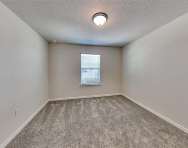 3117 Emerald Acres Lane - Photo Thumbnail 13