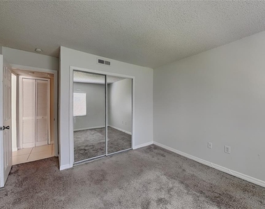 310 Cherokee Court - Photo Thumbnail 12