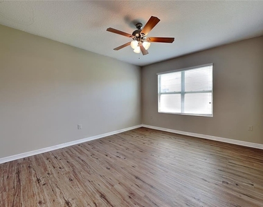 178 Fall Glo Road - Photo Thumbnail 5