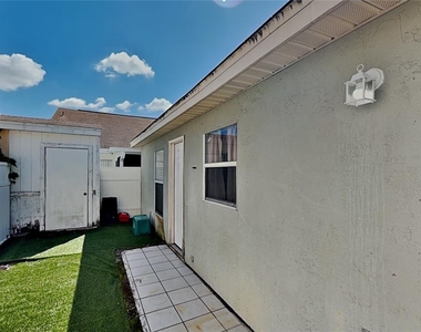 1603 Winter Green Boulevard - Photo Thumbnail 15