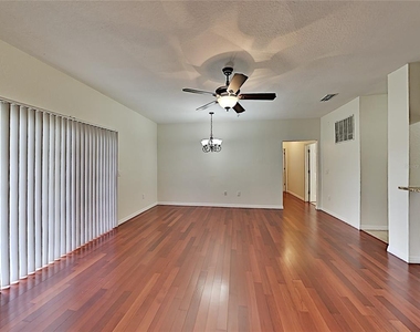 1325 Rotonda Point - Photo Thumbnail 3