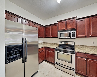 1325 Rotonda Point - Photo Thumbnail 2