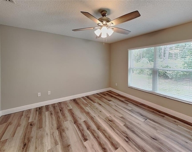 1320 W Emerson Place - Photo Thumbnail 8