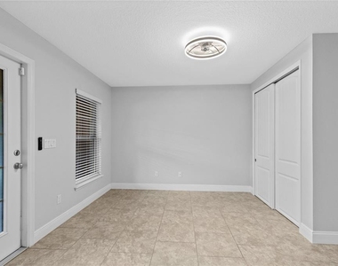 9997 Town Lake Drive - Photo Thumbnail 3