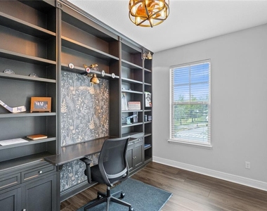 9997 Town Lake Drive - Photo Thumbnail 14