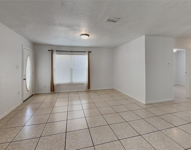 101 Samuel Street - Photo Thumbnail 1